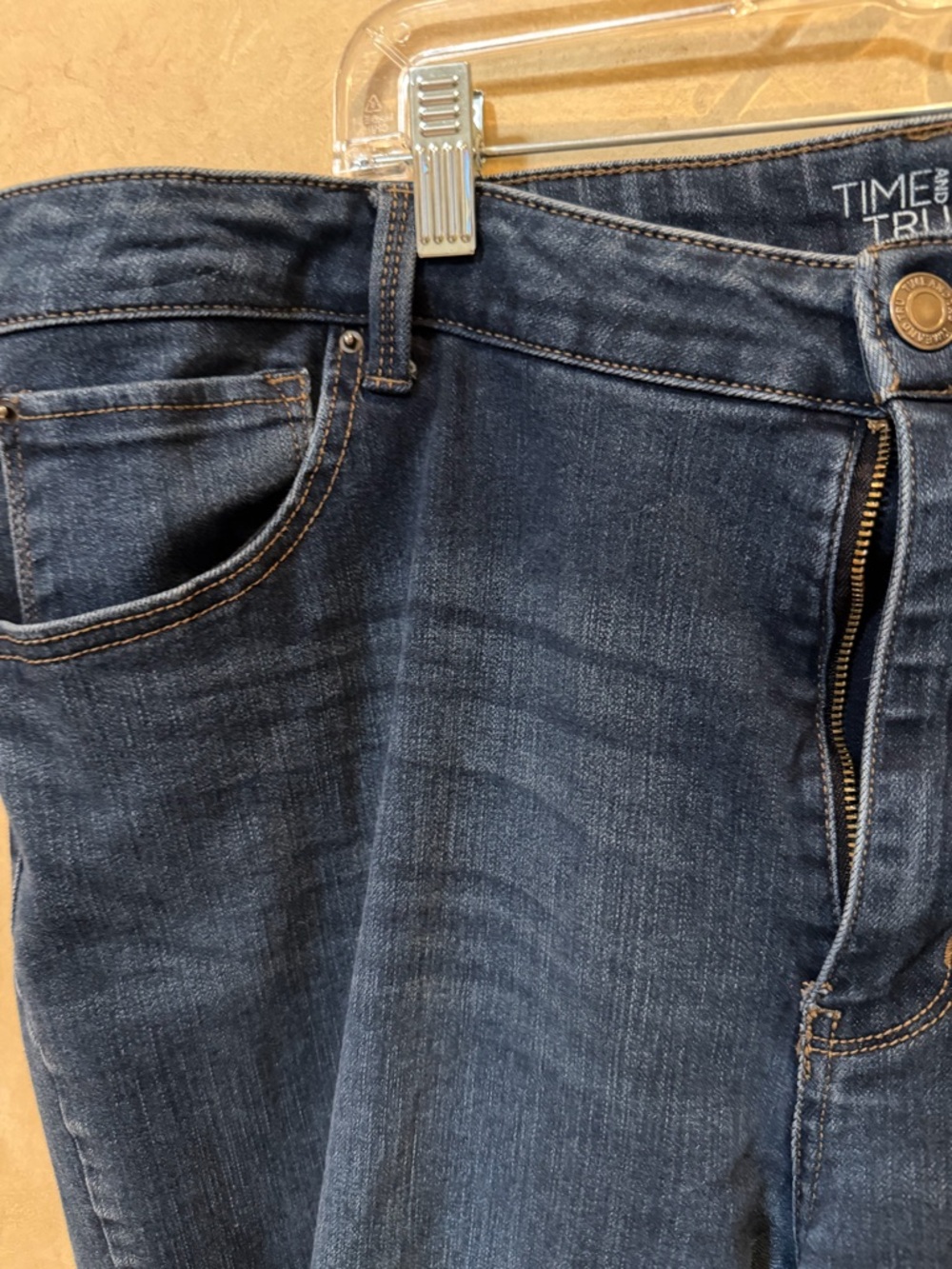 Time and Tru Slim Straight skinny Blue Jeans women’s plus 22 - Picture 2 of 6